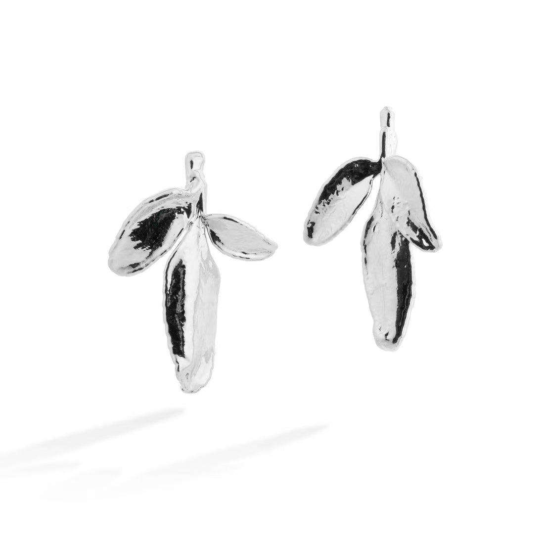 Miyama Biojoias Rue Leaf Pin Earring